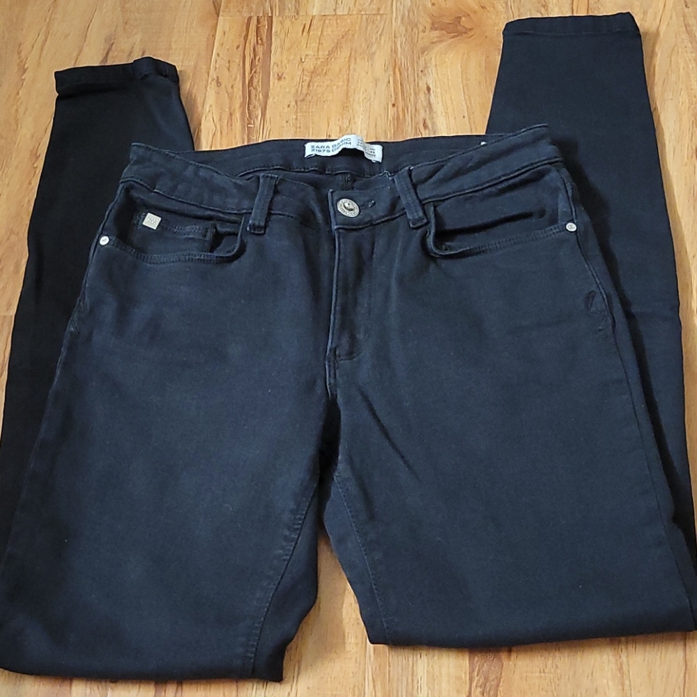 Zara Black Skinny Jean Size 4